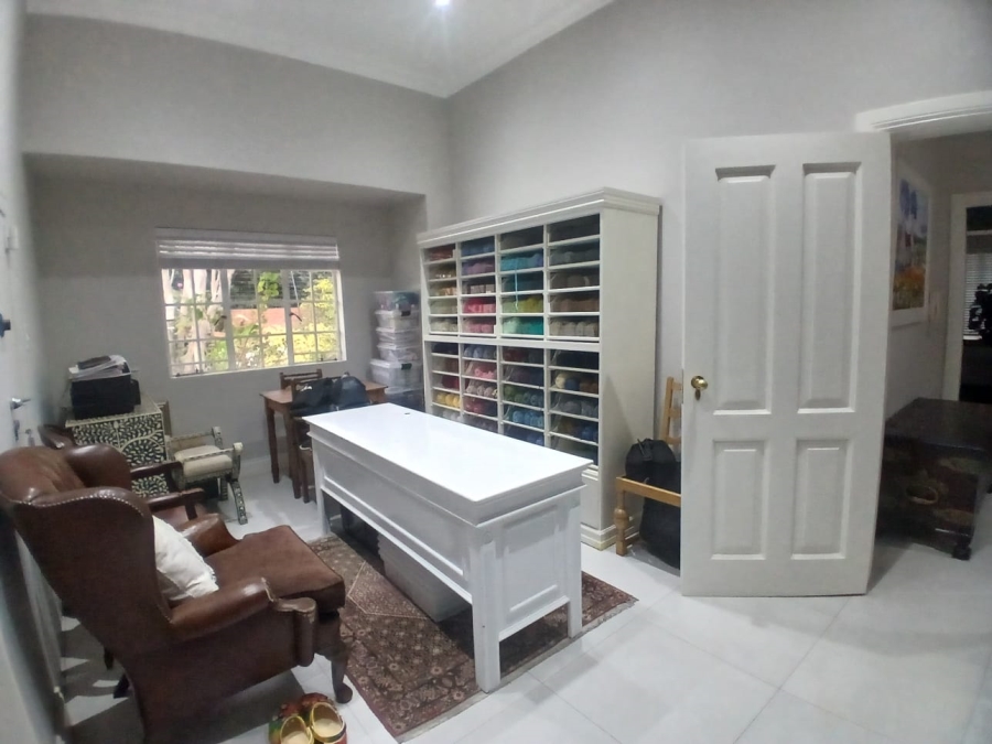 9 Bedroom Property for Sale in Waterkloof Gauteng