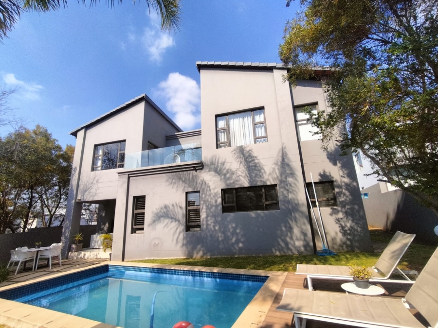 5 Bedroom Property for Sale in Beverley Gauteng
