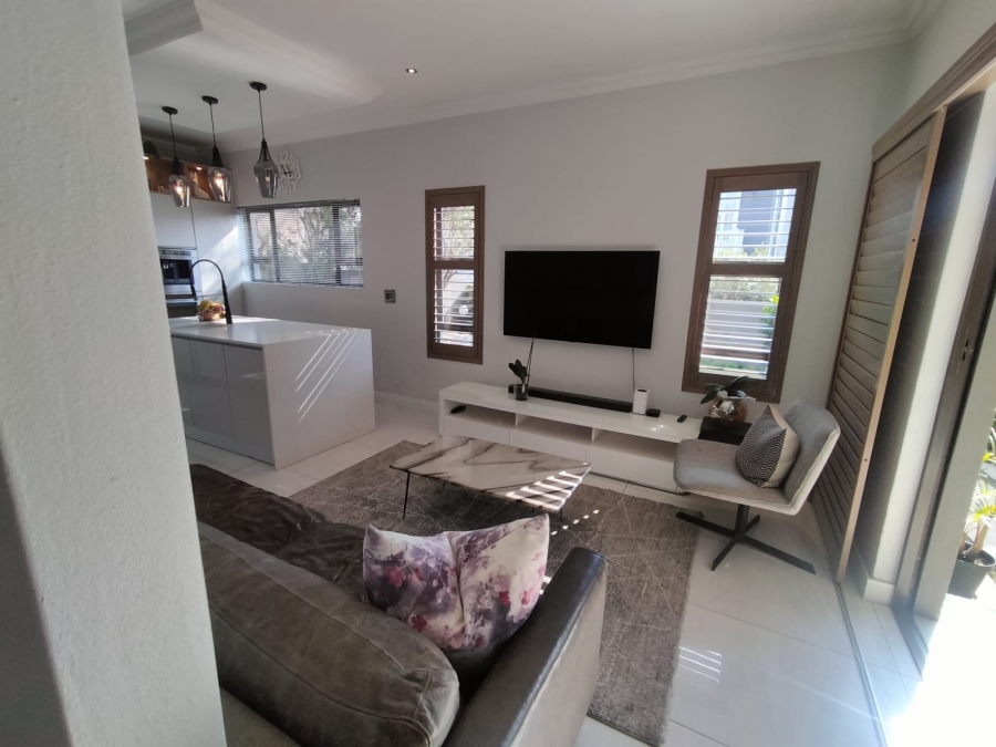 5 Bedroom Property for Sale in Beverley Gauteng