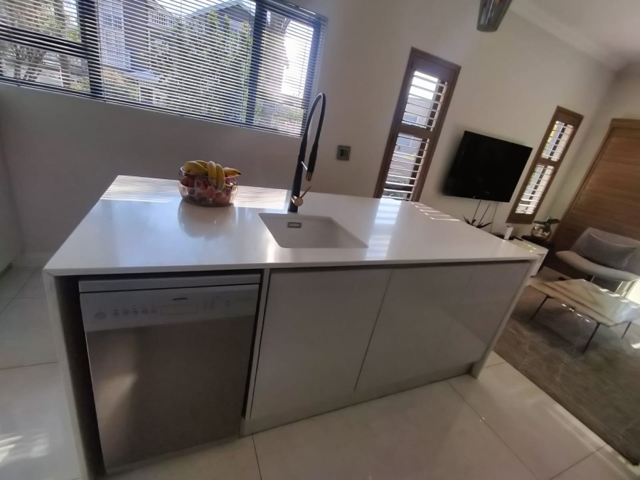 5 Bedroom Property for Sale in Beverley Gauteng