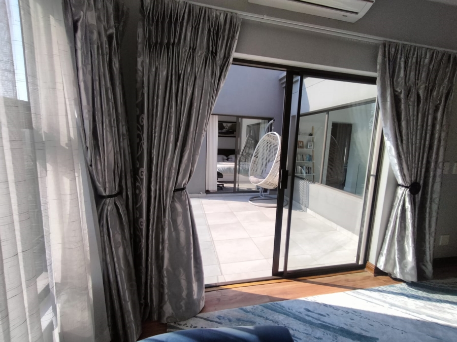 5 Bedroom Property for Sale in Beverley Gauteng