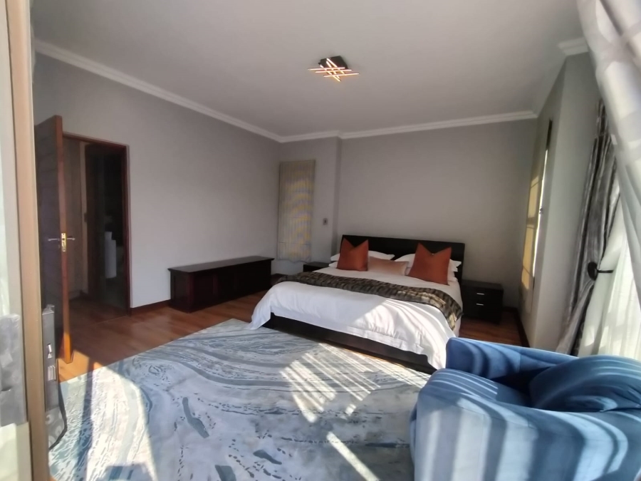 5 Bedroom Property for Sale in Beverley Gauteng