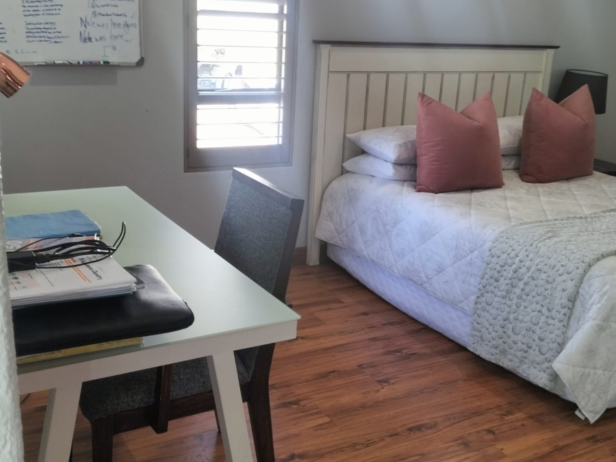 5 Bedroom Property for Sale in Beverley Gauteng