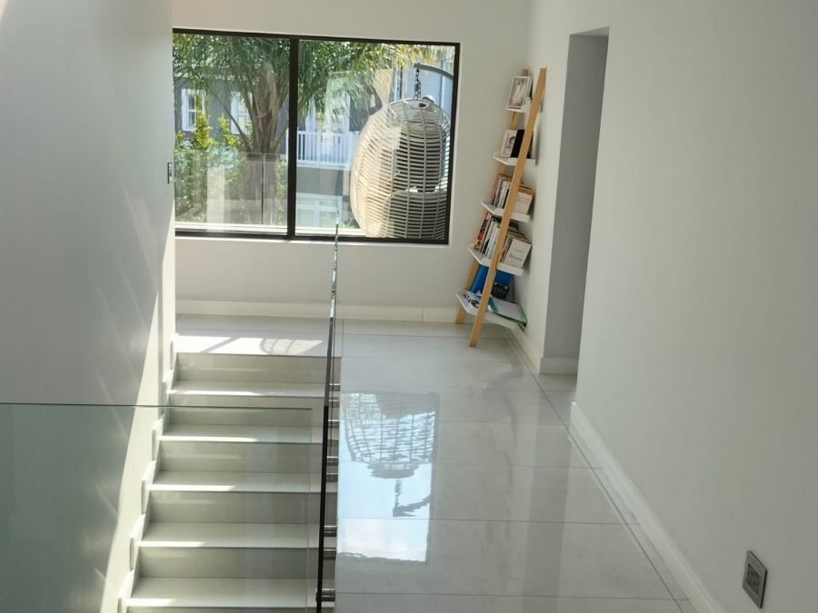 5 Bedroom Property for Sale in Beverley Gauteng