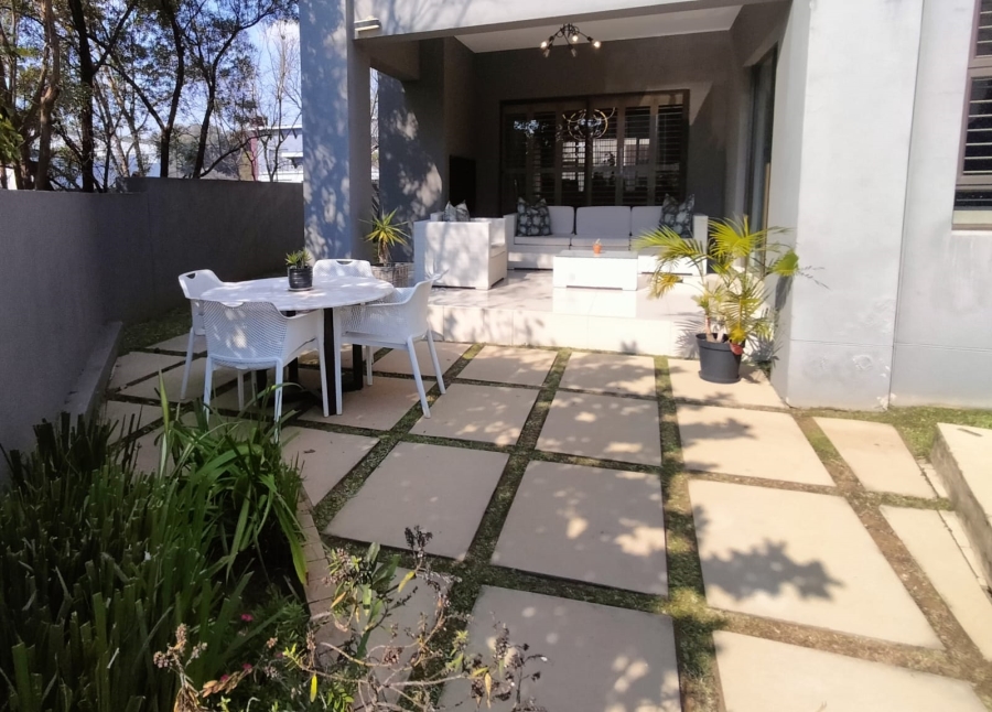 5 Bedroom Property for Sale in Beverley Gauteng