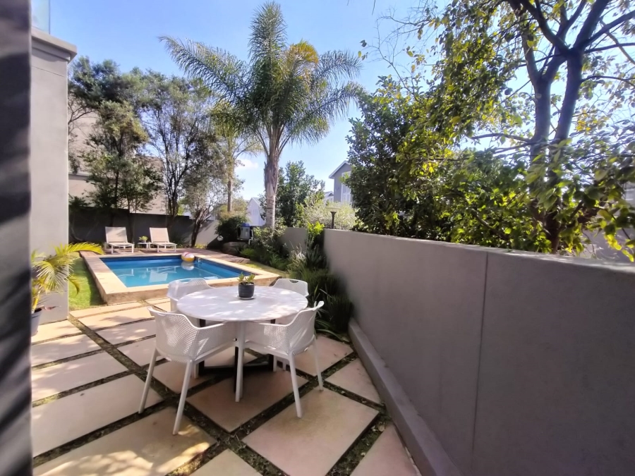 5 Bedroom Property for Sale in Beverley Gauteng