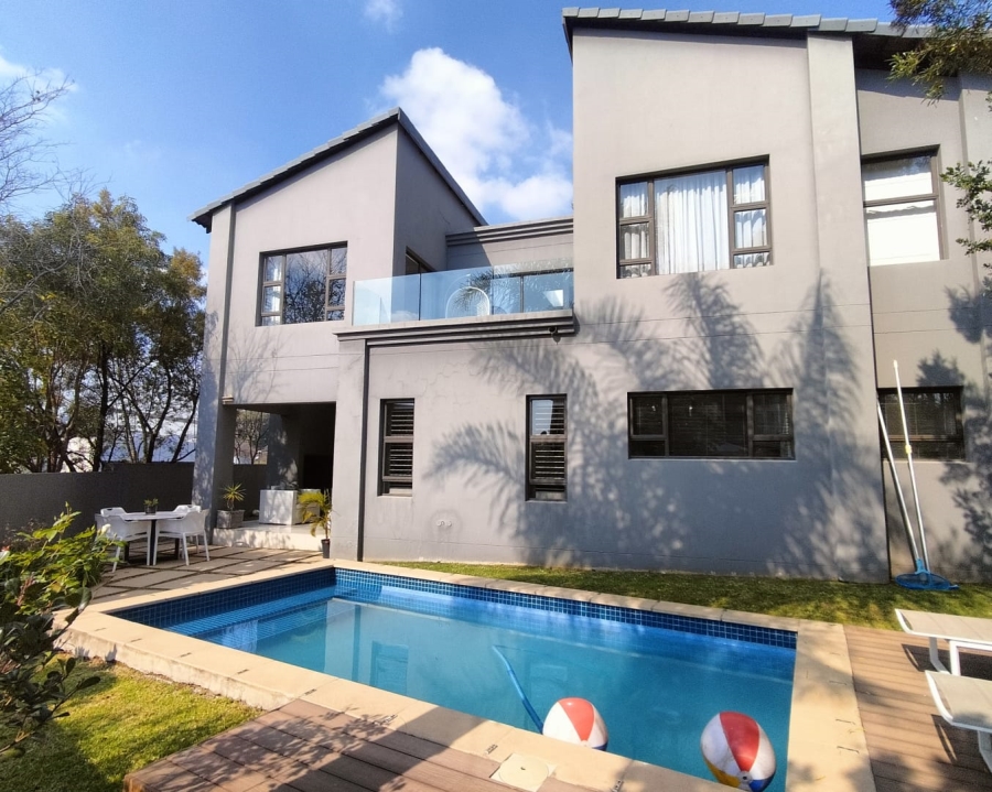 5 Bedroom Property for Sale in Beverley Gauteng