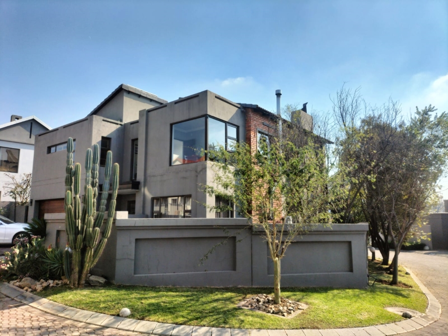 5 Bedroom Property for Sale in Beverley Gauteng