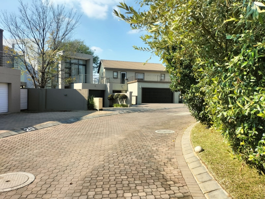 5 Bedroom Property for Sale in Beverley Gauteng
