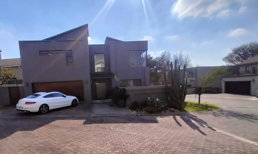 5 Bedroom Property for Sale in Beverley Gauteng