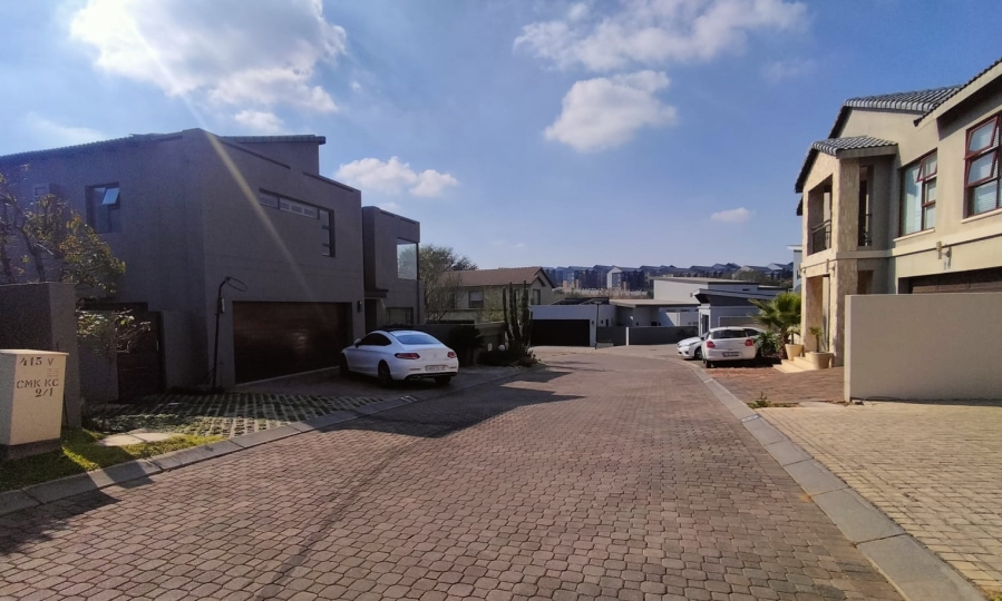 5 Bedroom Property for Sale in Beverley Gauteng