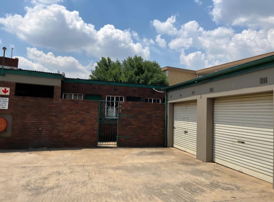 2 Bedroom Property for Sale in Three Rivers Gauteng