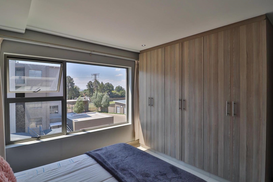 To Let 2 Bedroom Property for Rent in Broadacres Gauteng