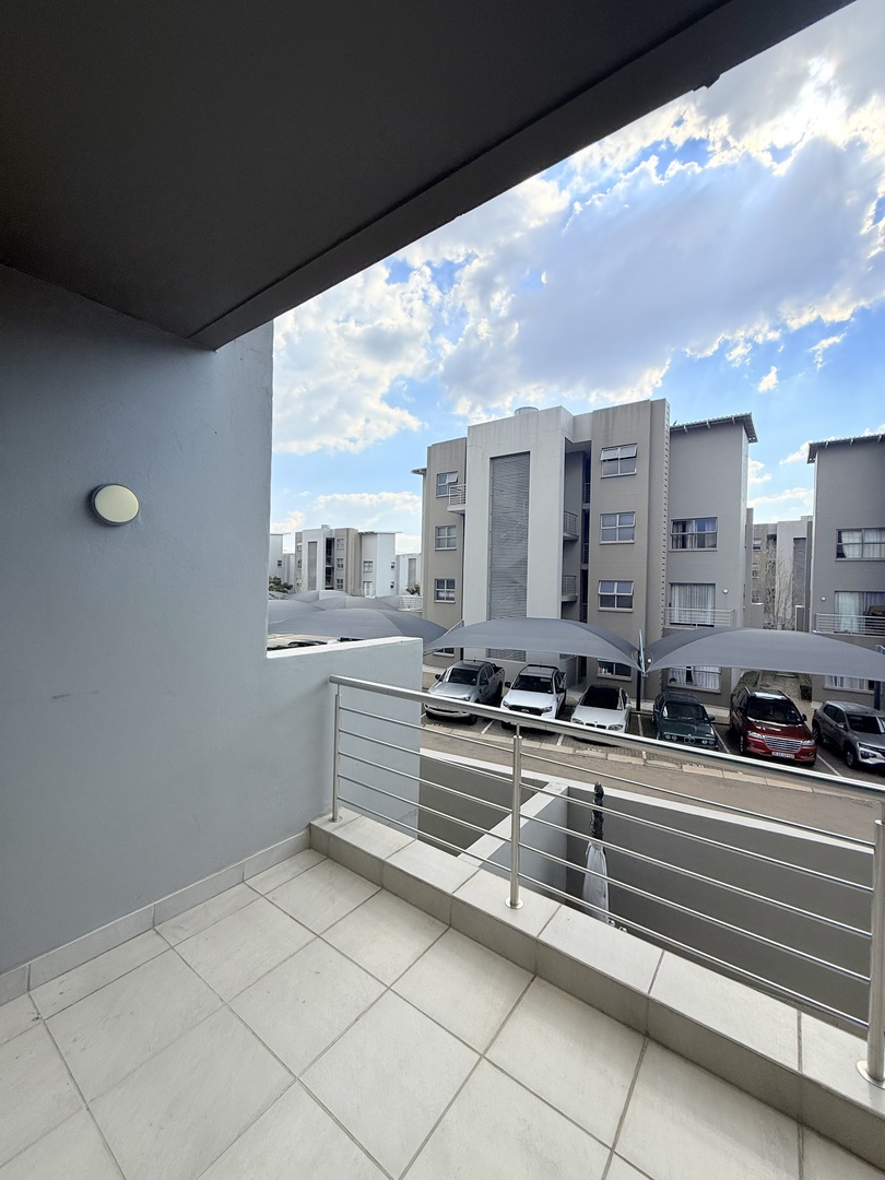 To Let 2 Bedroom Property for Rent in Broadacres Gauteng