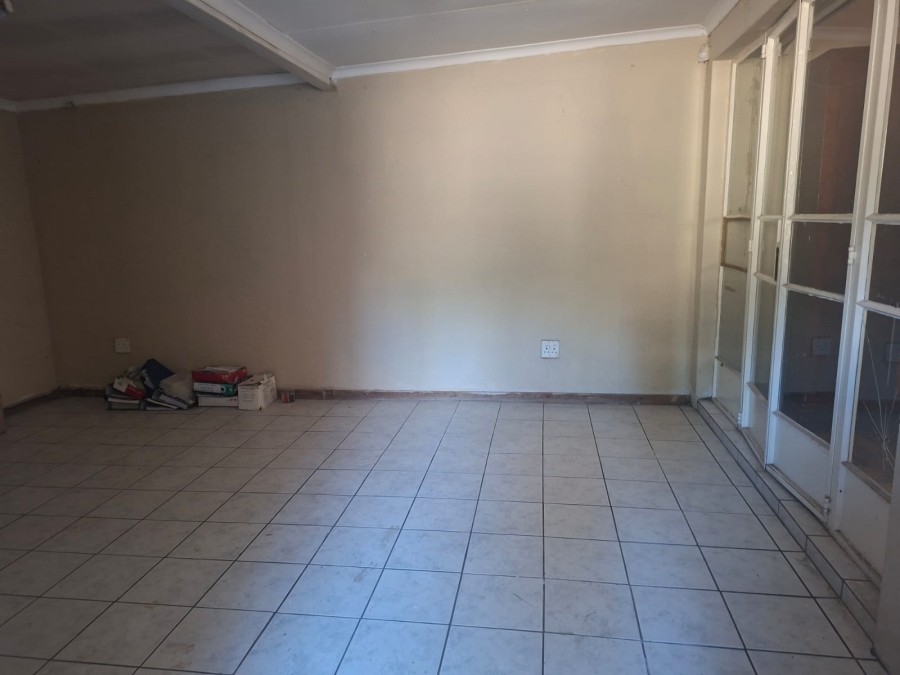 3 Bedroom Property for Sale in Hurlyvale Gauteng