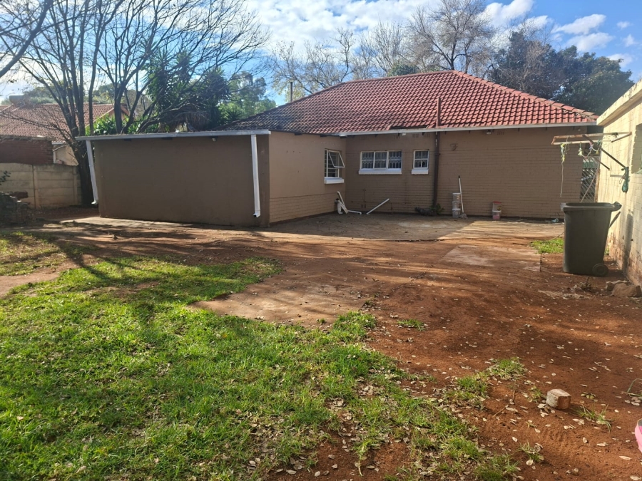 3 Bedroom Property for Sale in Hurlyvale Gauteng