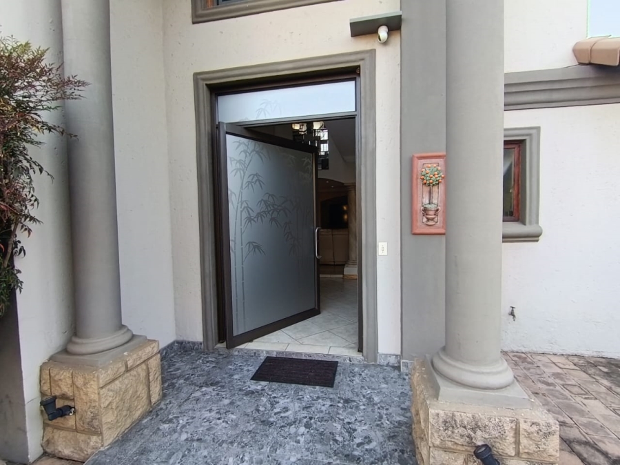 3 Bedroom Property for Sale in Lakefield Gauteng