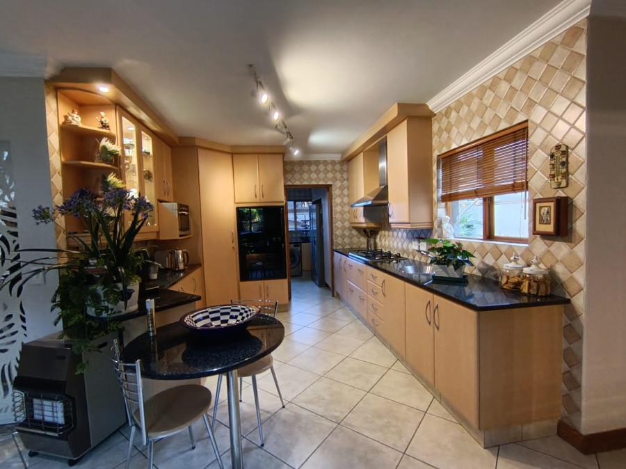 3 Bedroom Property for Sale in Lakefield Gauteng