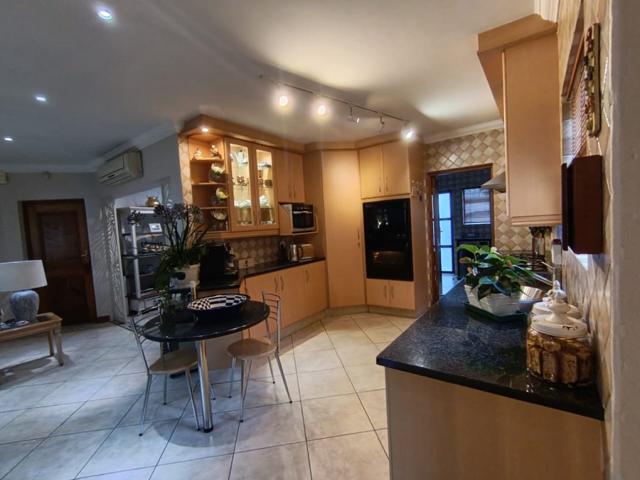 3 Bedroom Property for Sale in Lakefield Gauteng