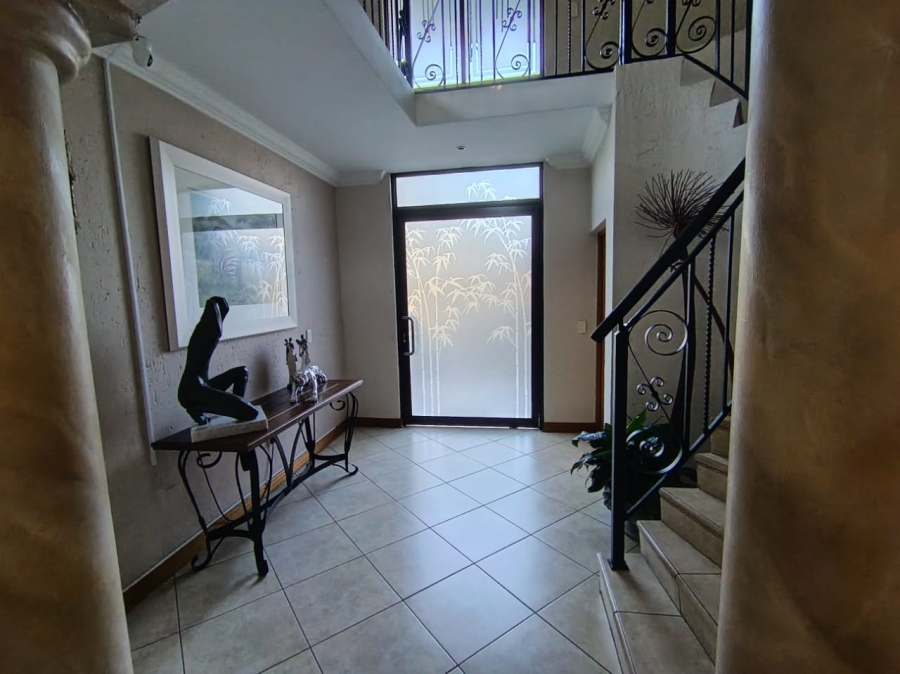 3 Bedroom Property for Sale in Lakefield Gauteng