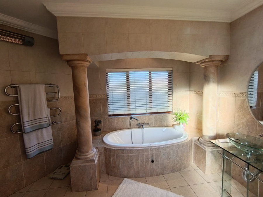 3 Bedroom Property for Sale in Lakefield Gauteng