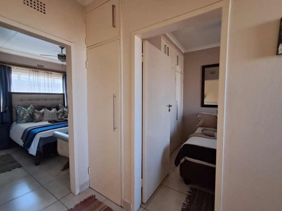 2 Bedroom Property for Sale in Dayanglen Gauteng