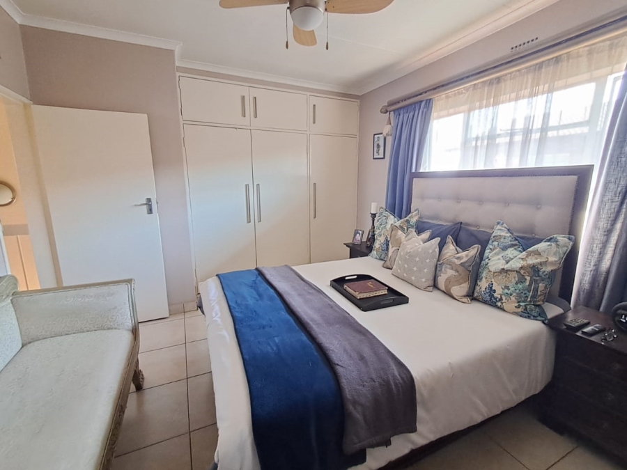 2 Bedroom Property for Sale in Dayanglen Gauteng