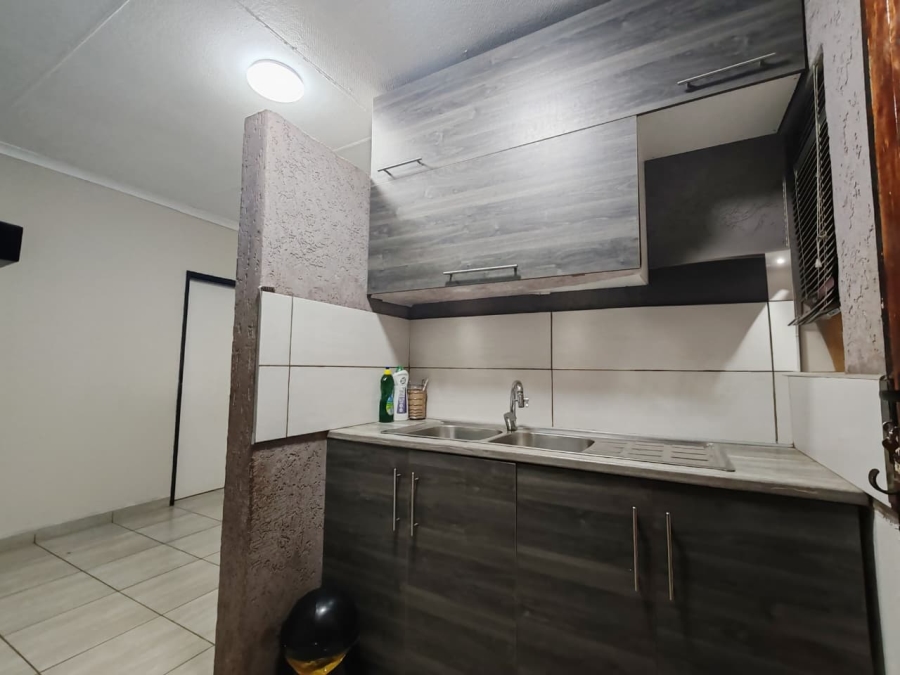 To Let 3 Bedroom Property for Rent in Bakerton Gauteng