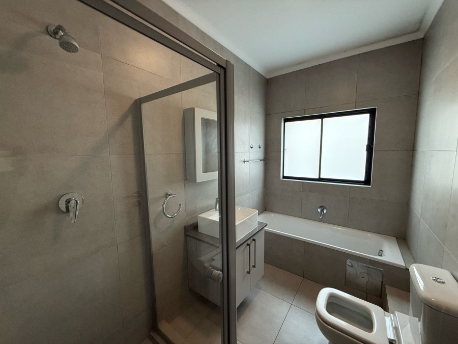 3 Bedroom Property for Sale in Erand Gardens Gauteng