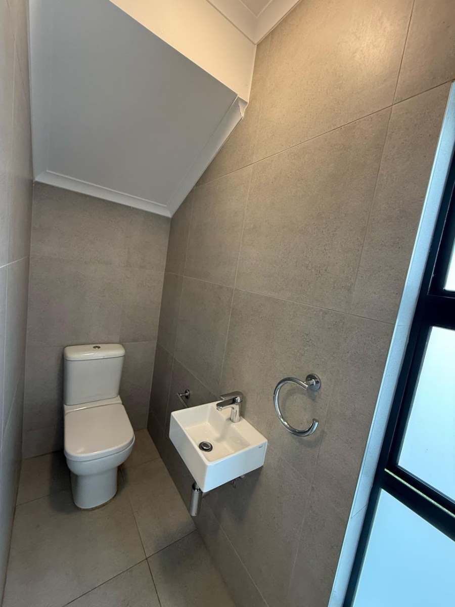 3 Bedroom Property for Sale in Erand Gardens Gauteng