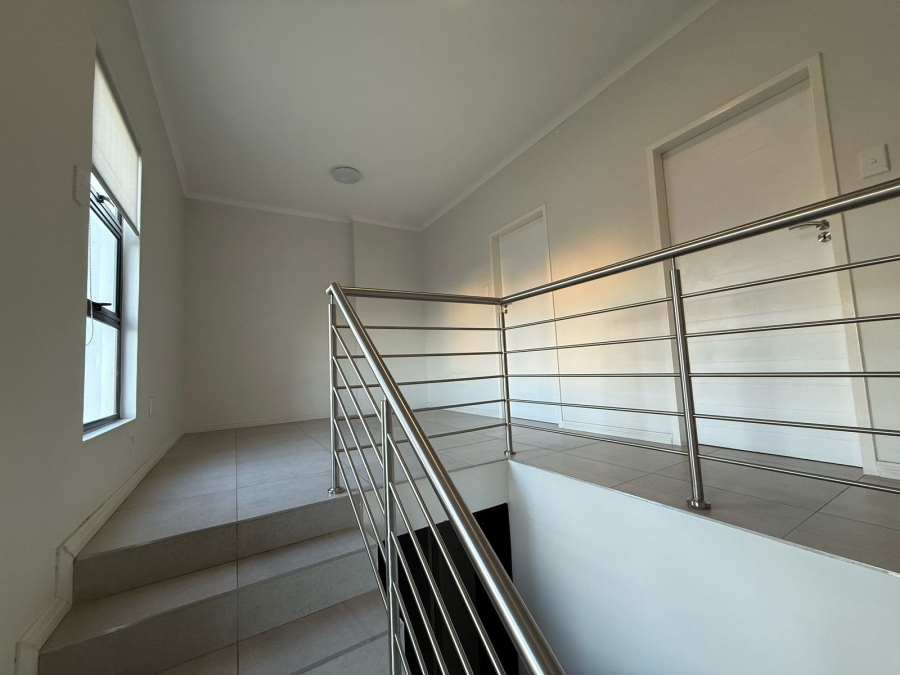 3 Bedroom Property for Sale in Erand Gardens Gauteng