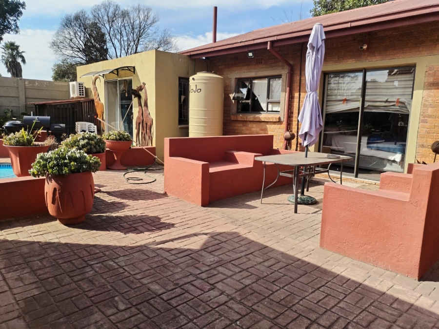 3 Bedroom Property for Sale in Casseldale Gauteng