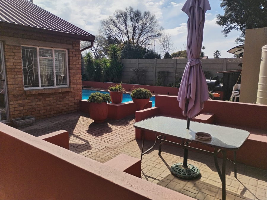 3 Bedroom Property for Sale in Casseldale Gauteng