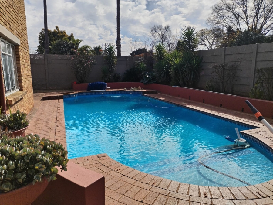 3 Bedroom Property for Sale in Casseldale Gauteng