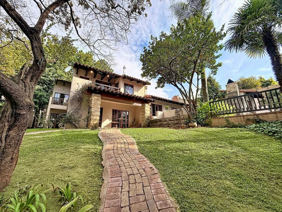 6 Bedroom Property for Sale in Waterkloof Ridge Gauteng
