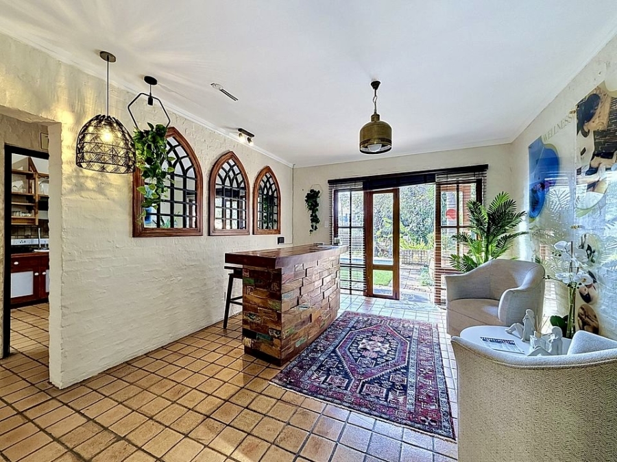 6 Bedroom Property for Sale in Waterkloof Ridge Gauteng