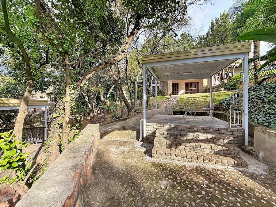 6 Bedroom Property for Sale in Waterkloof Ridge Gauteng