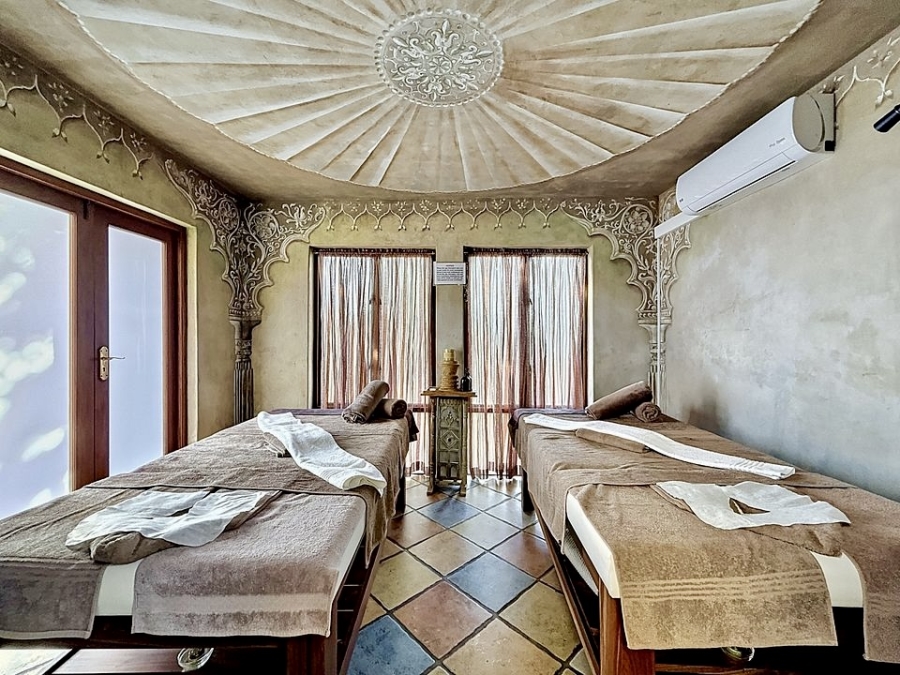 6 Bedroom Property for Sale in Waterkloof Ridge Gauteng