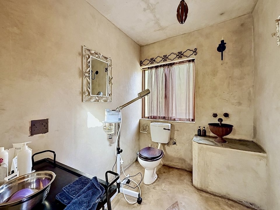 6 Bedroom Property for Sale in Waterkloof Ridge Gauteng
