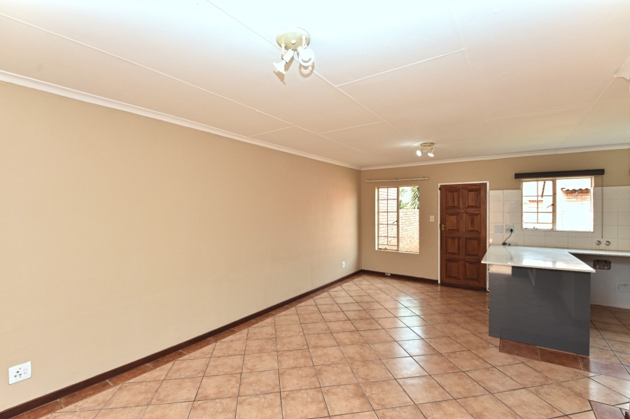To Let 2 Bedroom Property for Rent in Equestria Gauteng