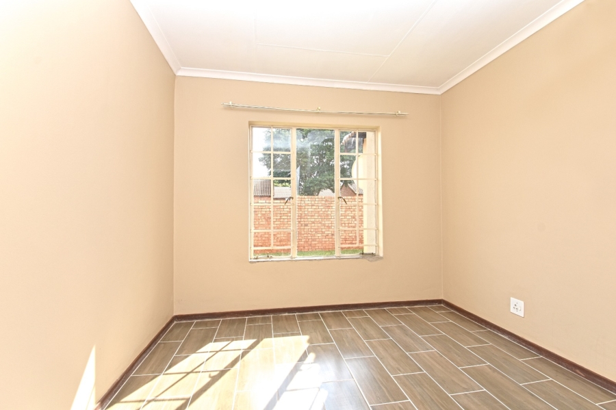 To Let 2 Bedroom Property for Rent in Equestria Gauteng