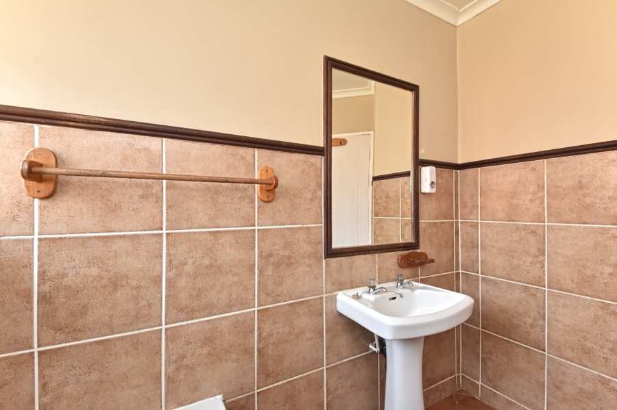 To Let 2 Bedroom Property for Rent in Equestria Gauteng