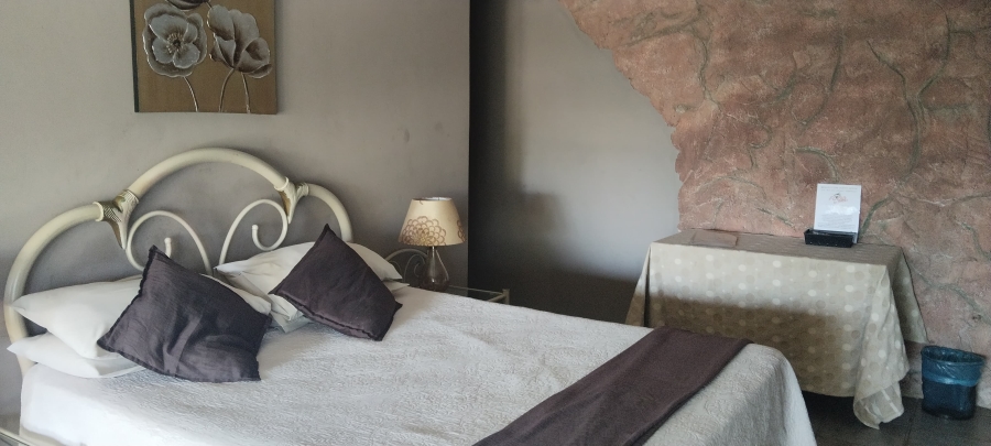 10 Bedroom Property for Sale in Sinoville Gauteng
