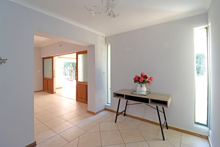 4 Bedroom Property for Sale in Glenadrienne West Gauteng