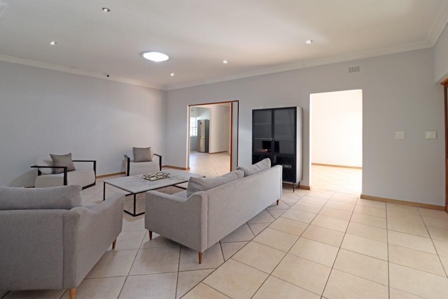 4 Bedroom Property for Sale in Glenadrienne West Gauteng