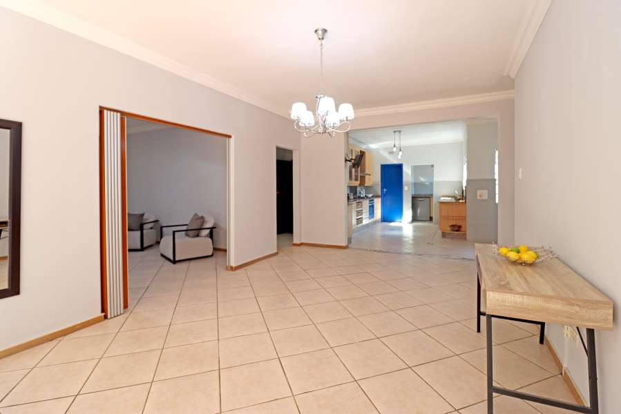 4 Bedroom Property for Sale in Glenadrienne West Gauteng