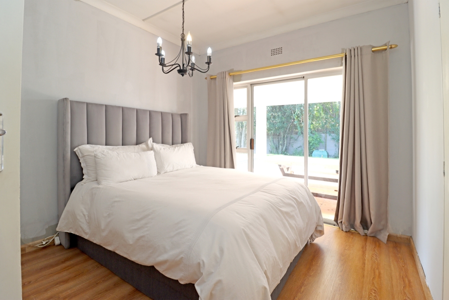 4 Bedroom Property for Sale in Glenadrienne West Gauteng