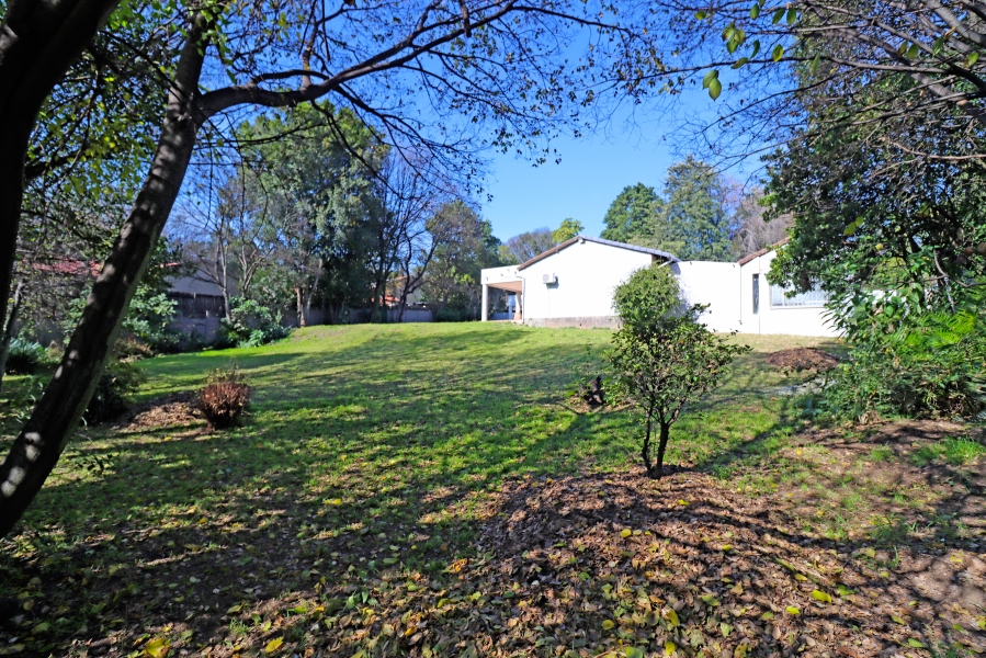 4 Bedroom Property for Sale in Glenadrienne West Gauteng