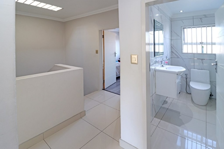 3 Bedroom Property for Sale in Bruma Gauteng