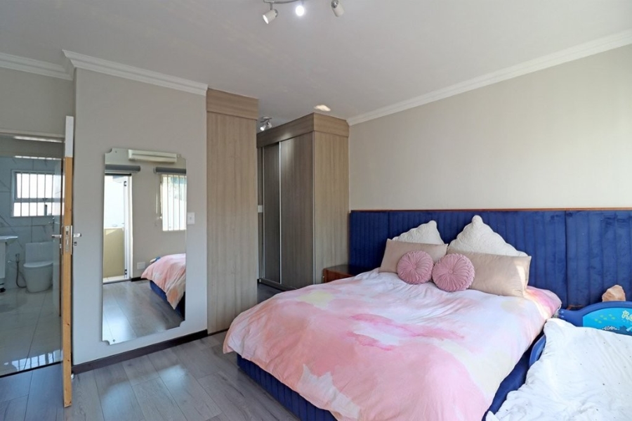 3 Bedroom Property for Sale in Bruma Gauteng